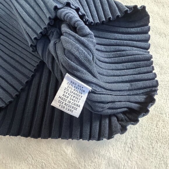 Cabi Womens Navy Ribbed Knit Silk Blend Sleeveless Sweater Vest XL Pullover New - Picture 9 of 9